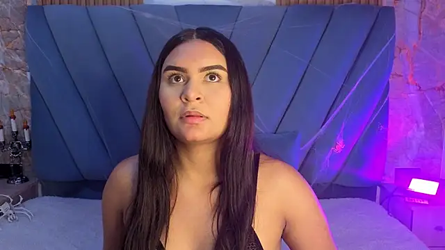 amarahanks1 online show from November 3, 11:58 am