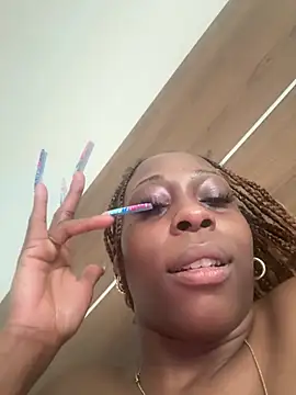 MadameMuse online show from April 8, 2:41 pm