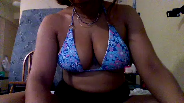 Juicyapplecandy online show from June 25, 12:07 pm