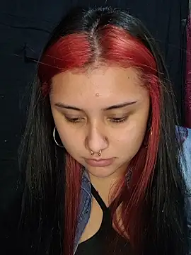 CurvyNoir online show from January 10, 6:23 pm