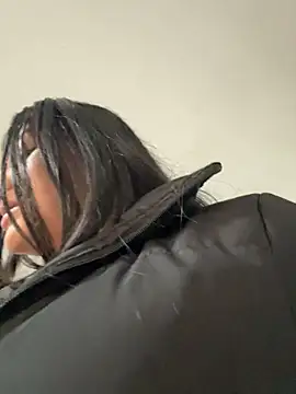 Samantha firee online show from April 10, 11:16 am