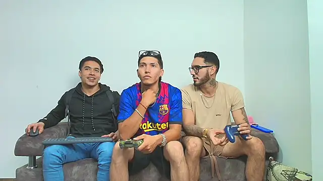 thebadboys05 online show from November 29, 2:04 am