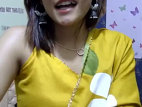 maira 33 online show from April 12, 5:49 pm