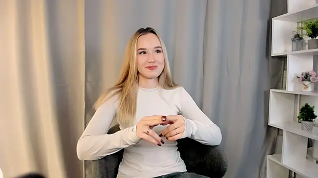 EveMcclearen online show from November 1, 7:12 am