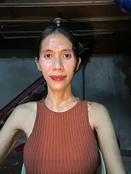 bellaUtops online show from April 18, 7:58 pm