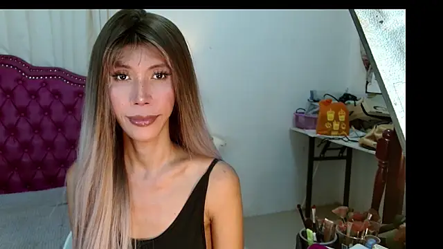 bellaUtops online show from February 10, 12:08 pm