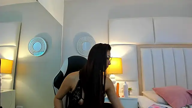 BriannaRivera online show from December 22, 2:09 pm