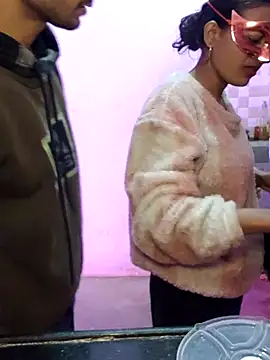 baby Cpl21 online show from January 14, 3:33 am