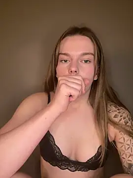 LisaFreierxx online show from April 16, 8:19 pm