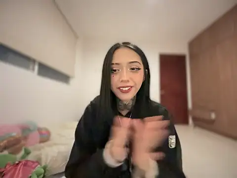 JIORYOvO online show from December 16, 3:12 am