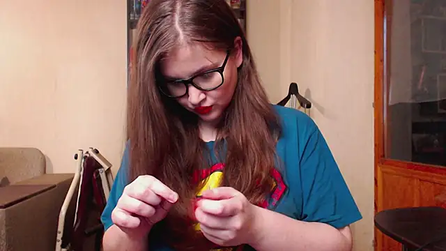 -Alexandra- online show from November 10, 1:06 pm