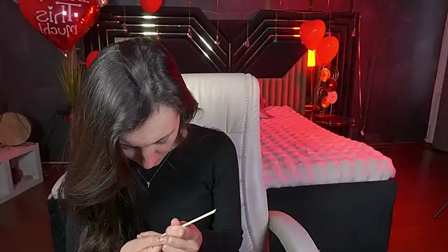 ZafiraMoonn online show from February 18, 7:07 am