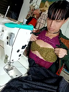 PaulinaLondra2 online show from November 12, 3:10 pm