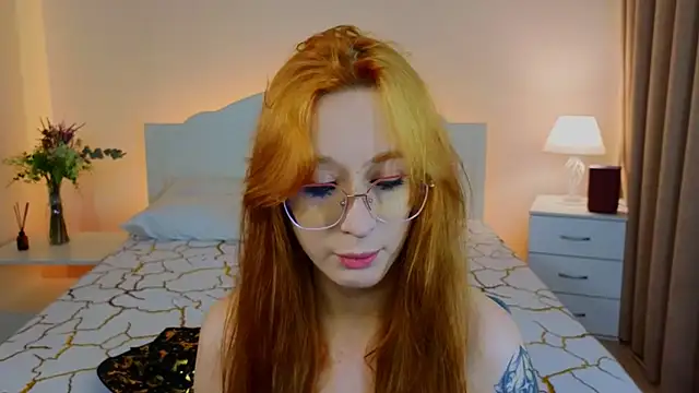 WICKEDEMBER online show from February 22, 1:50 am