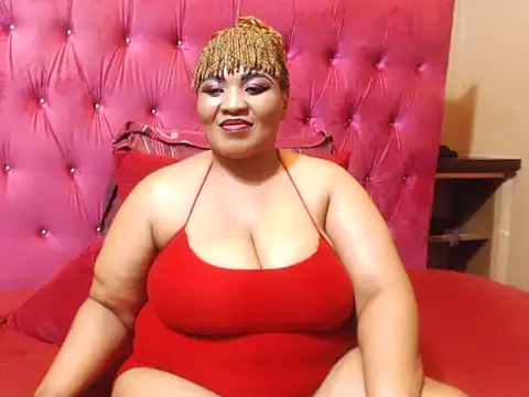HUGE BUSTY EBONY online show from April 19, 8:11 pm