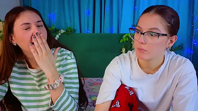 MargaretMorris online show from January 19, 9:49 am