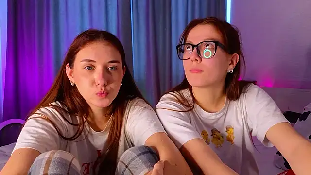 MargaretMorris online show from January 16, 11:06 am