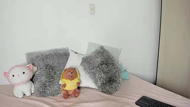 Salome 208 online show from November 19, 8:09 pm