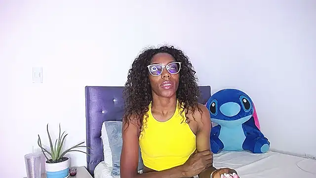 BryanaSmiths online show from December 20, 12:47 am