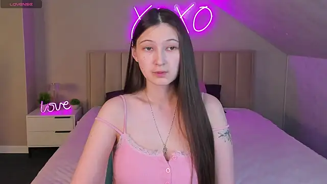 Ella Burns online show from April 23, 2:52 am