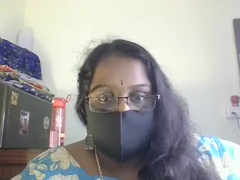 hootypriya online show from July 19, 9:55 am