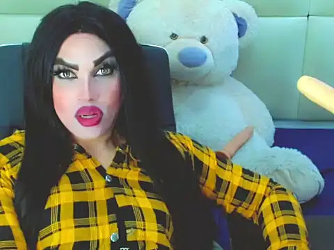 NharaBigCock online show from April 13, 7:25 pm