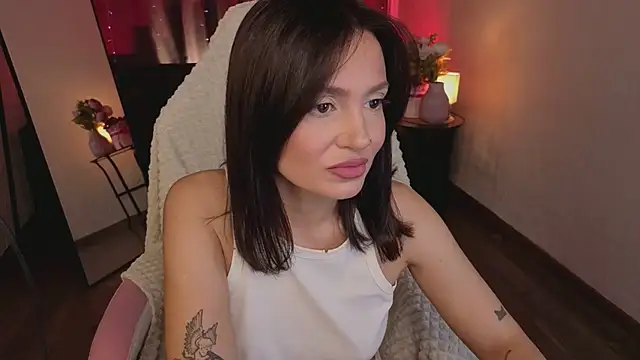 Naila Whisper online show from January 15, 8:59 pm