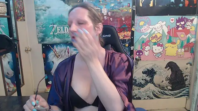 Savanah Banana  online show from May 13, 9:26 am