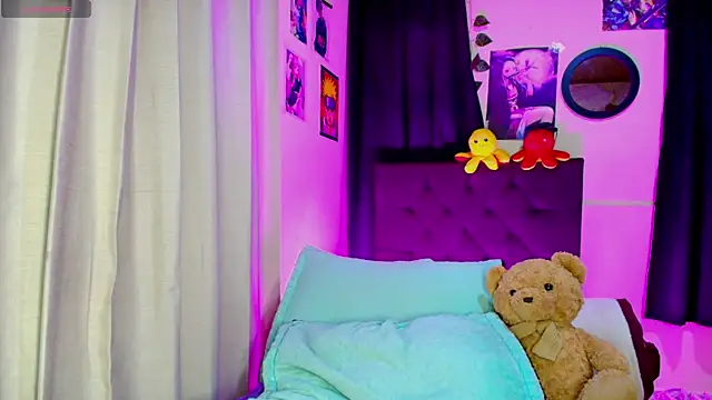 Ashley 21 online show from February 27, 3:28 am