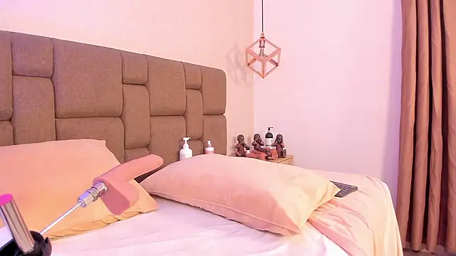 Ariana giraldo online show from March 5, 12:12 pm