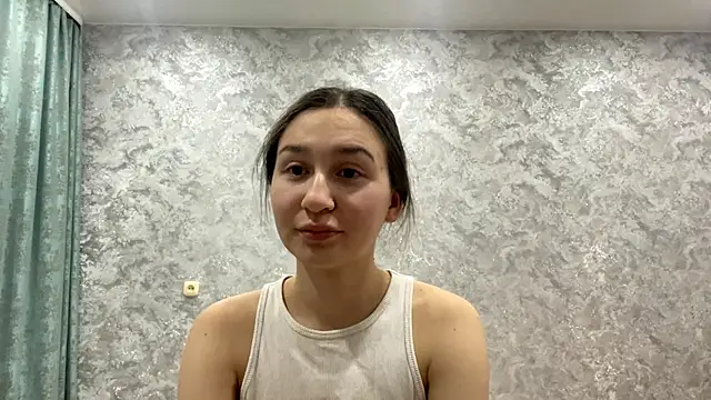 SofiYong online show from November 24, 5:37 pm