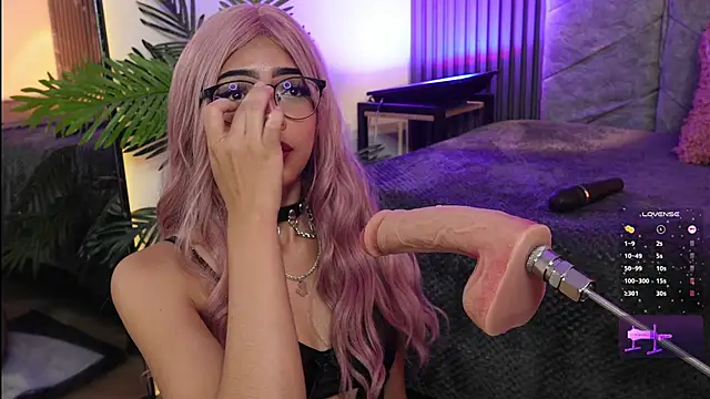  ViolletteNoir  online show from April 20, 8:56 pm