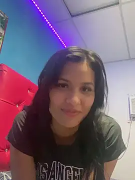 Chiquinquira3 online show from November 26, 5:08 am