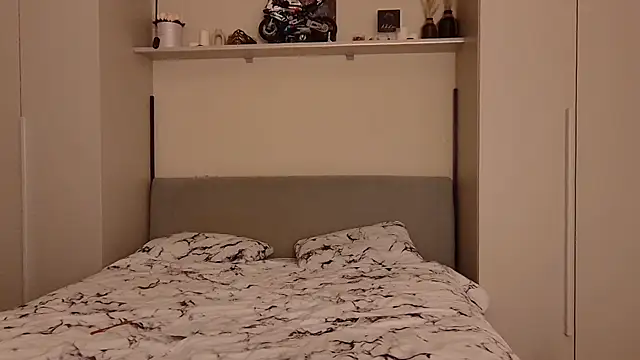 Hot-therapy4u online show from November 25, 7:15 pm