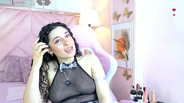 DemiJones  online show from April 9, 4:59 am