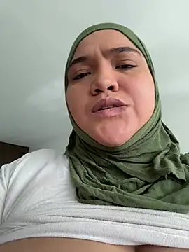 sweetmuslim01 online show from March 12, 7:49 pm