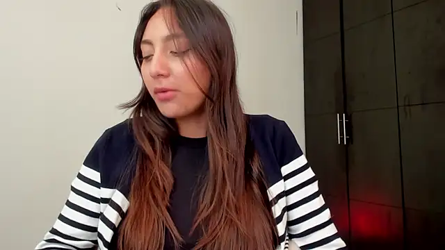 LilyGarcia online show from May 31, 6:42 pm
