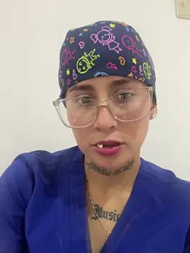 Miia Hoot online show from November 24, 5:26 pm