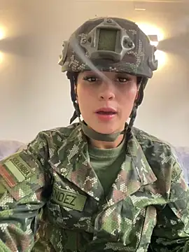 Miia Hoot online show from November 21, 2:41 pm