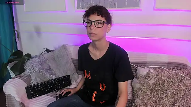 AliceMadnes online show from February 15, 1:21 pm