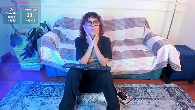 AliceMadnes online show from March 1, 5:34 pm