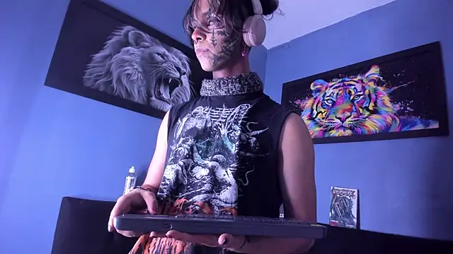 luxiel  online show from December 21, 6:06 am