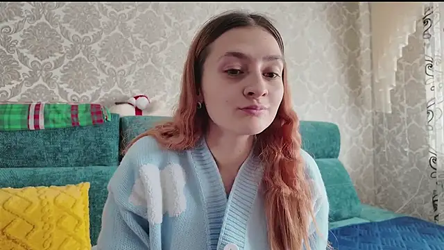 SweetLiaison online show from February 12, 9:22 am