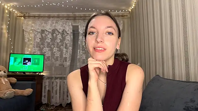 CarliBatas online show from November 22, 5:26 pm