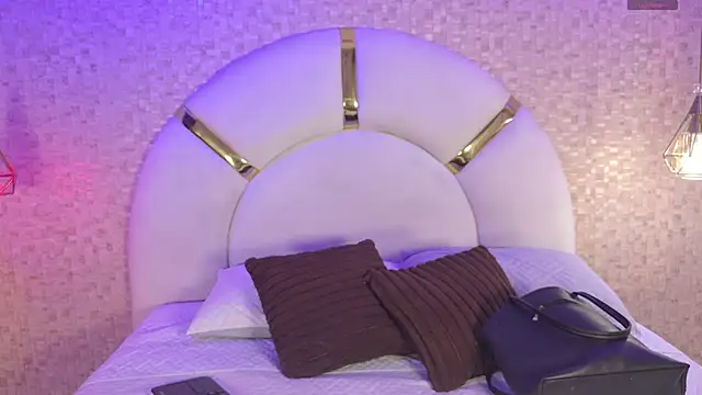 aria sm online show from November 19, 7:14 pm