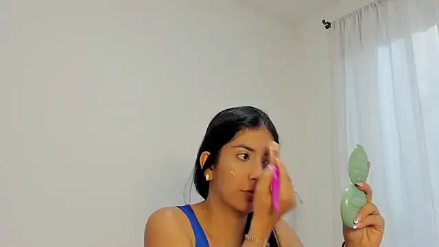 lunnarosse online show from November 21, 12:40 pm