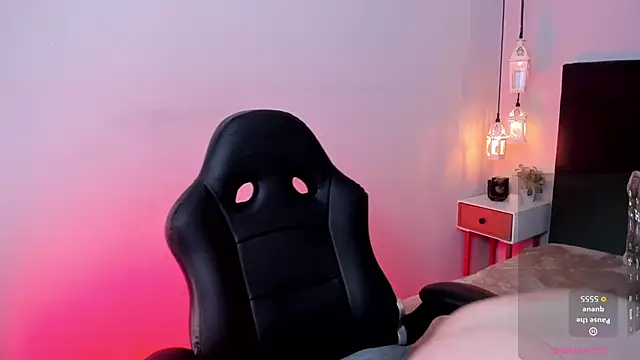 Dakhota Rouge online show from December 5, 4:23 am