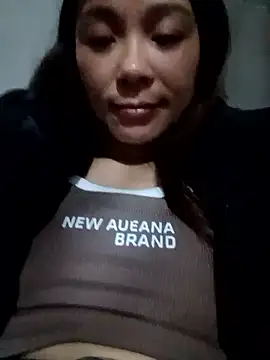 Lyla john online show from January 18, 2:02 pm