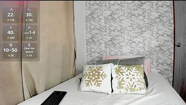 sofiaalarson online show from December 16, 2:23 pm