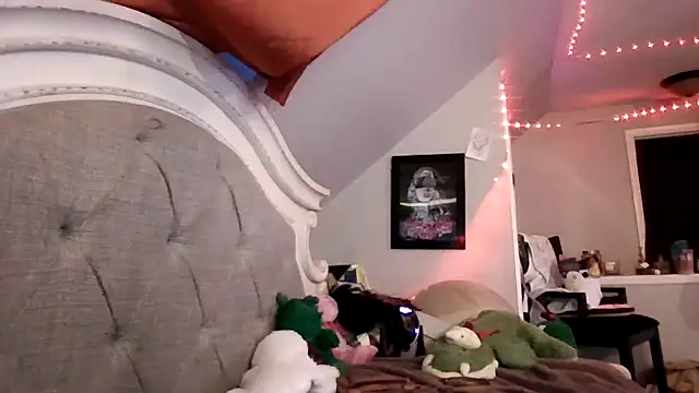 Dusaa  online show from April 7, 12:01 am